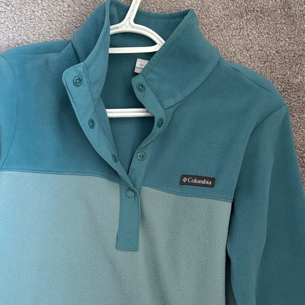 Columbia Blue Fleece Pullover - Picture 2 of 4